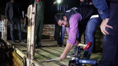 gizli bolme - Kahramanmaraş'ta sigara kaçakçılığı  Videosu