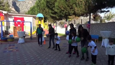 anaokulu ogrencisi - Unutulan sokak oyunlarını oynadılar - AMASYA Videosu