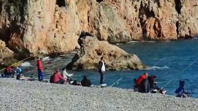 gunesli hava - Antalya'da aralık ayında deniz keyfi Videosu