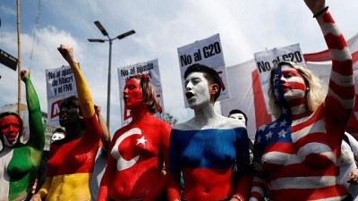 On binlerce Arjantinli G20 ülkelerini protesto etti
