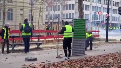hukumet -  - Paris'de binlerce polis konuşlandırıldı, şehir duman altında kaldı  Videosu