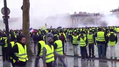 arbede - 'Sarı yelekliler'in protestosu devam ediyor (3) - PARİS  Videosu