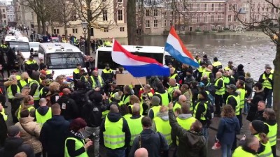 motorin - 'Sarı yelekliler'in protestosu Hollanda'ya sıçradı - LAHEY Videosu