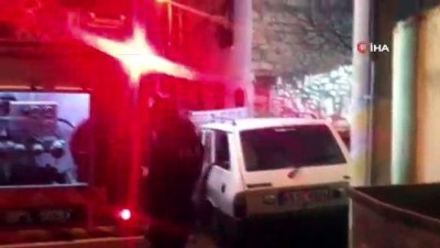 supheli arac -  Kuşadası’nda şüpheli araç yangını Videosu