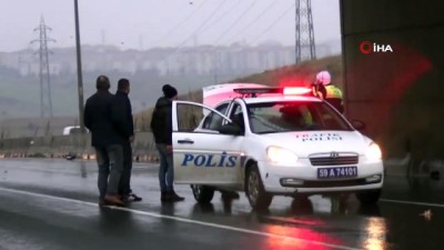 yagis uyarisi -  Yağışlı hava kazaları beraberinde getirdi Videosu