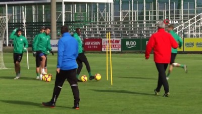 Bursaspor, Göztepe mesaisini sürdürdü