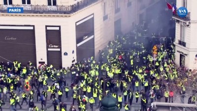 Paris'teki 'Sarı Yelekliler' Protestosunda Çatışmalar