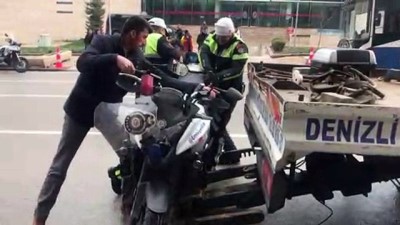 polis memuru - Denizli'de valilik eskortuna otobüs çarptı  Videosu