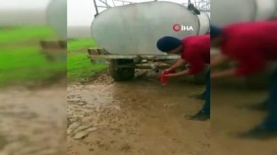 isaret dili -  İşitme engelli gencin bayrak sevdası duygulandırdı  Videosu