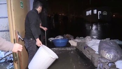 tekstil fabrikasi - Şiddetli yağış - Tekstil fabrikasını su bastı - BİTLİS Videosu
