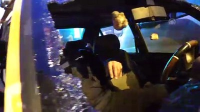 ticari taksi - Adana'da 3 araca çarpan sürücü kaçtı  Videosu