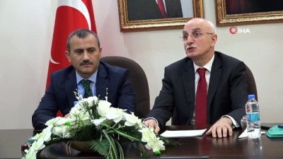 bakan yardimcisi -  Bakan Yardımcısı Erdil, 'Türkiye, Avrupa’da 6 ülkenin topladığı uyuşturucuyu tek başına topladı'  Videosu