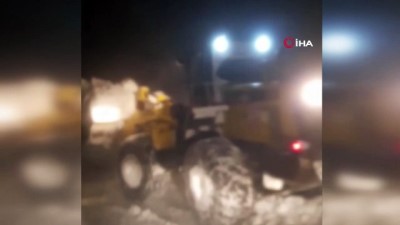 kar yagisi -  - Hakkari’de 6 köy ile 16 mezra yolu ulaşıma kapandı  Videosu