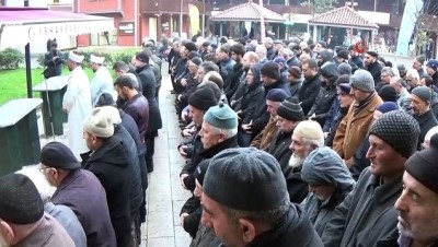 ay yildiz -  Doğu Türkistan’da ölenler için gıyâbî cenaze namazı kılındı Videosu