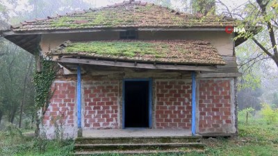 esence -  670 yıllık cami restore edilmeyi bekliyor  Videosu
