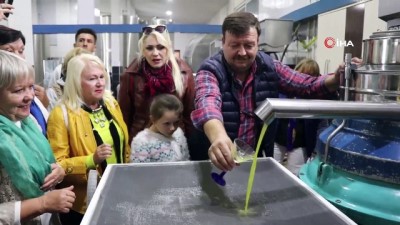 kozmetik urunler -  Ülkelerinde zeytin yetişmeyen Ruslar, zeytinyağı üretimini merak etti  Videosu