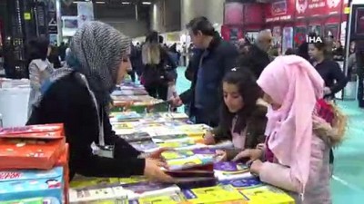 ortaogretim -  Van Kitap Fuarı'nı 10 günde 250 bin kitapsever ziyaret etti  Videosu