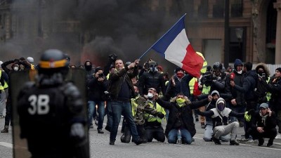 neler oluyor - Sarı Yelekliler: Fransa'nın öfke dolu günleri Videosu