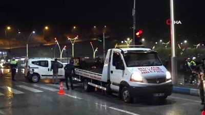 polis araci -  3 aracın karıştığı kazada sürücüler yara almadan kurtuldu Videosu