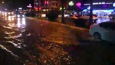 sahil yolu - Sağanak hayatı olumsuz etkiledi - MERSİN Videosu