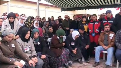 koy mezarligi - Şehit polis Nazım Tuncer, son yolculuğuna uğurlandı (2) - UŞAK  Videosu