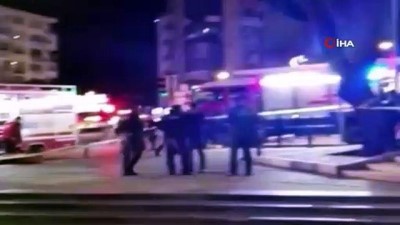 direksiyon -  Servis otobüsü yayaların arasına böyle daldı: 1 ölü, 2 yaralı Videosu