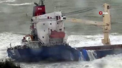 kargo gemisi -  Şile'de karaya oturan geminin mürettebatı kurtarılmaya başladı  Videosu
