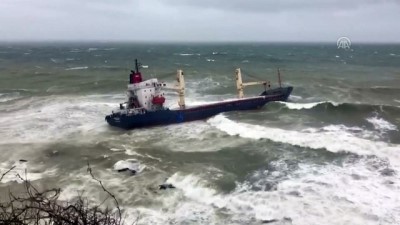uzunlu - Şile'de kargo gemisi karaya oturdu (2) - İSTANBUL  Videosu
