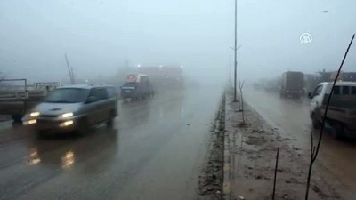 siginma - Suriye’de sis ve sağanak sığınmacı kamplarını olumsuz etkiliyor - AZEZ  Videosu