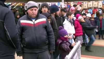 omega -  Arnavutköy’de düzenlenen hamsi festivalinde 3 ton hamsi dağıtıldı Videosu