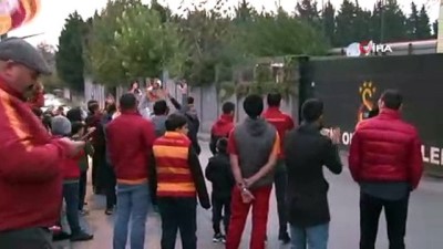 Galatasaray derbi için yola çıktı