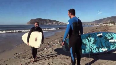 kar yagisi - Alanya'da sörf keyfi Videosu