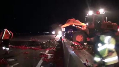 direksiyon -  Fethiye'de kamyon devrildi tonlarca domates ve sebze yola saçıldı  Videosu