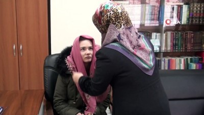 islamiyet -  Ukraynalı Vieronika İslamiyet’i seçti, Elif adını aldı Videosu
