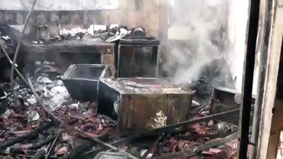 mustakil ev - Ocakta unuttuğu yemek evi yaktı - İZMİR Videosu