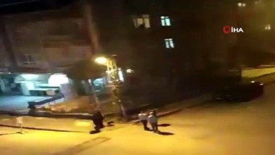 sizofreni hastasi -  Başkent’te şizofreni hastası şahıs mahalleyi ayağa kaldırdı  Videosu