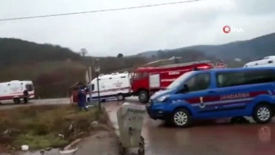 yolcu midibusu -  Midibüs devrildi: 10 yaralı Videosu