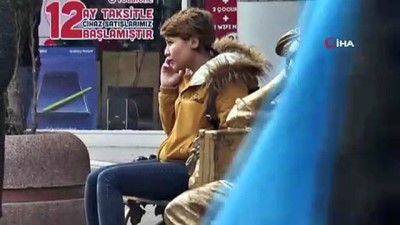  'Siber zorbalık en çok çocukları etkiliyor'. 