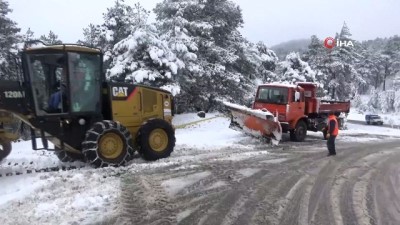 kar yagisi -  Kazdağları'nda şiddetli kar trafiği olumsuz etkiliyor Videosu