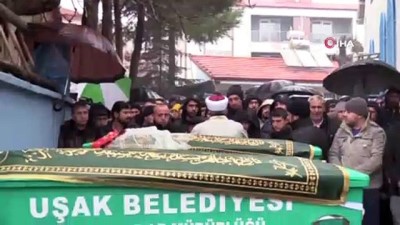 pazar gunu -  Uşak’ta hayatını kaybeden 3 kardeş yan yana defnedildi  Videosu