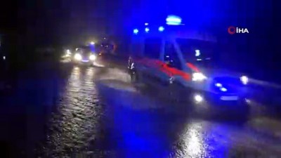 karayollari -  Fethiye - Antalya karayolu sel sebebiyle ulaşıma kapandı, uzun araç kuyrukları oluştu  Videosu