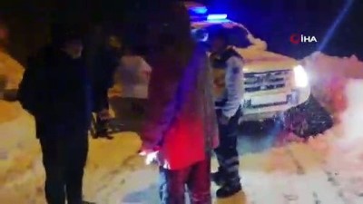 siddetli tipi -  Kar yağışında mahsur kalan vatandaşların imdadına UMKE ve 112 ekipleri yetişti  Videosu