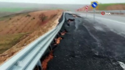 karayollari -  Adıyaman-Gaziantep karayolunda yol çöktü  Videosu