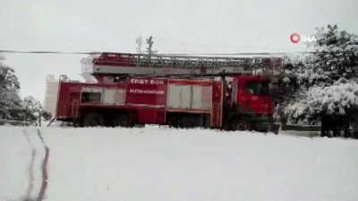  Bacadan çıkan yangın bir evi kül etti