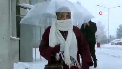 idari izin -  Bayburt, Kars, Erzincan’ın 3 ilçesi ile Ağrı’nın Eleşkirt ilçesinde kar tatili  Videosu