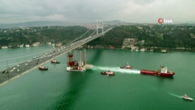 petrol platformu -  Dev platformun Fatih Sultan Mehmet Köprüsü'nün altından geçişi havadan görüntülendi  Videosu