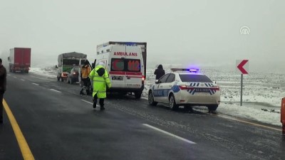 gizli buzlanma - Şanlıurfa'da zincirleme trafik kazası: 3 yaralı - ŞANLIURFA  Videosu