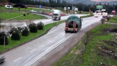 askeri arac - Suriye sınırına askeri sevkiyat (2) - HATAY Videosu