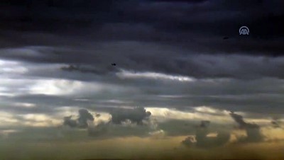 savunma bakanligi - ABD helikopterleri Münbiç'te görüntülendi Videosu