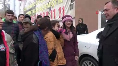  İlk defa buz pisti ile tanıştılar 